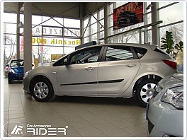 Ochranné boční lišty dveří Opel Astra J, 2010-