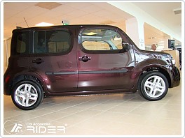 Ochranné boční lišty dveří Nissan Cube 2009-2011