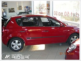 Ochranné boční lišty dveří Kia Ceed 2006-2011 hatchback