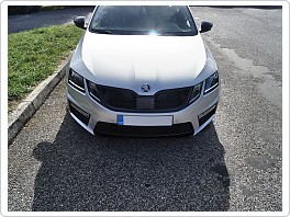 Škoda Octavia 3 RS Facelift 2017- nástavec předního nárazníku GLOSSY BLACK - I.N.T.